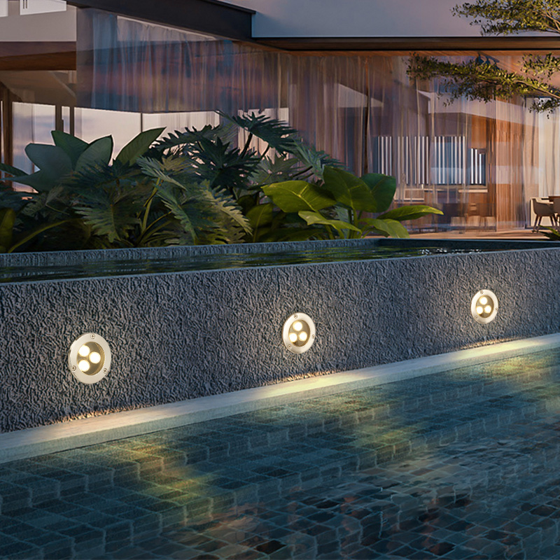 Cienka, wodoodporna lampa LED  – Outdoor Lighting Recessed recenzja i cena