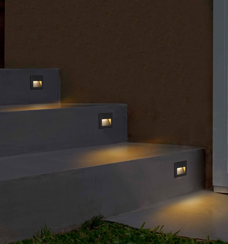 Lampa LED do oświetlenia schod – Outdoor Lighting Recessed recenzja i cena